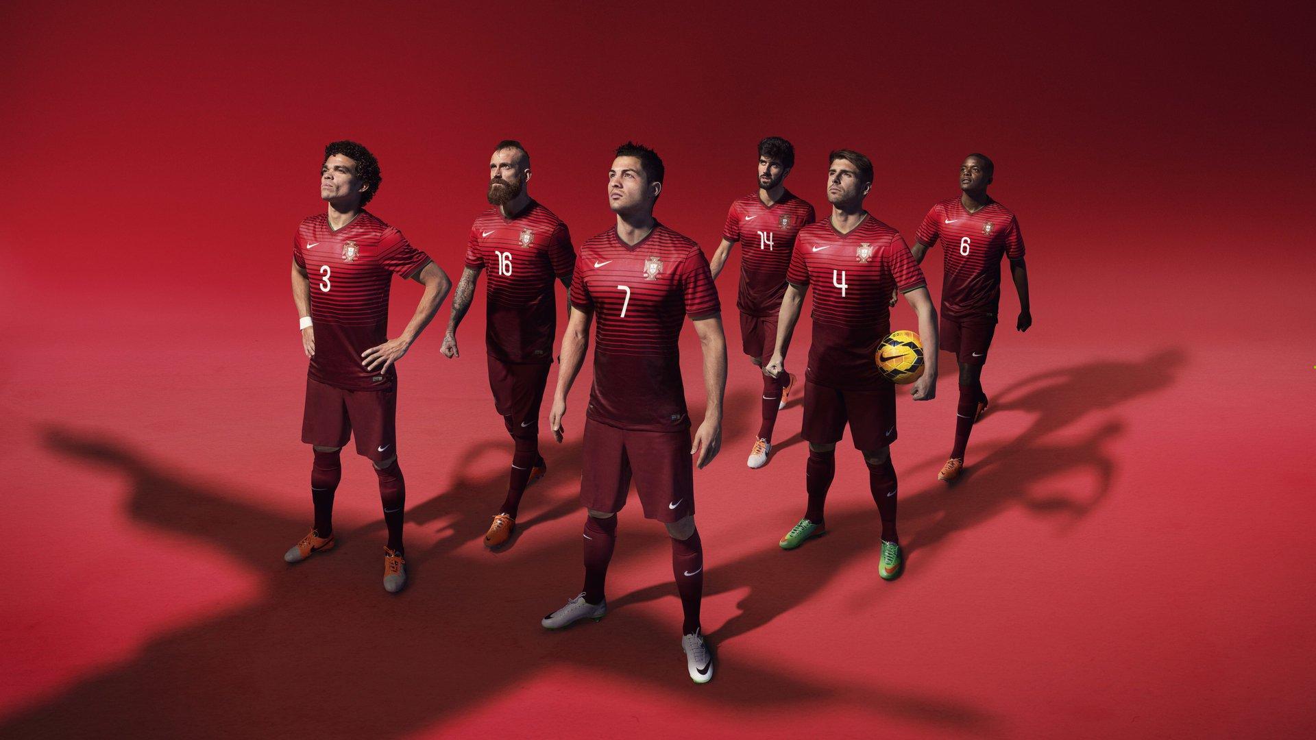 中超联赛激战正酣,争冠保级悬念迭起